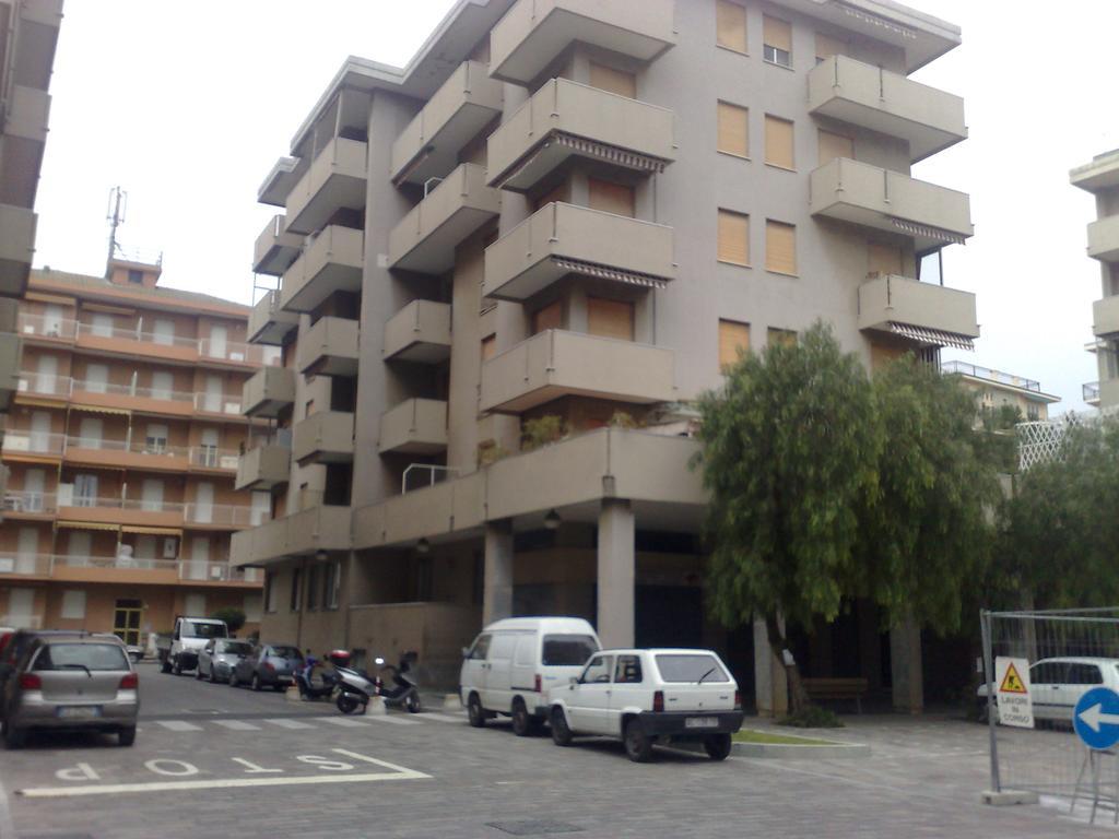 Appartamento A Andora Luaran gambar